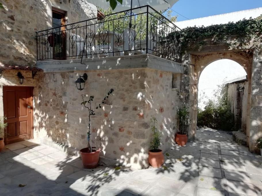 Villa Sofita With Tzakouzi Maroulás エクステリア 写真